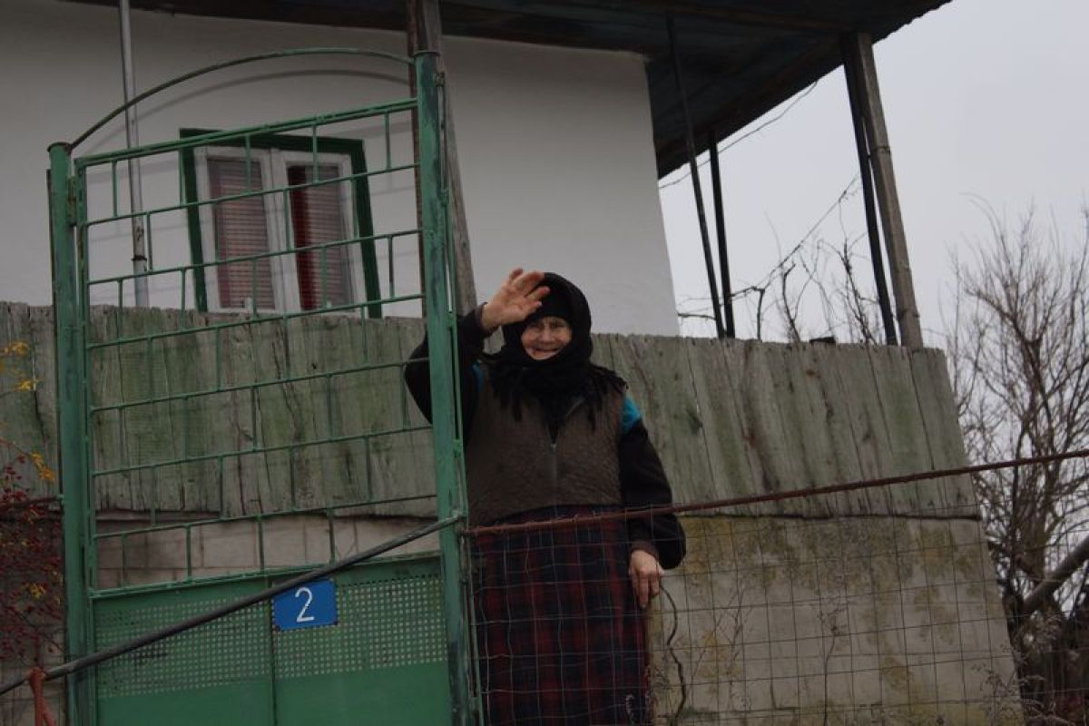 Fundamentul acestui proiect se regăseşte în dorinţa de a aduce puţină lumină în ochii celor suferinzi şi de-a le alina durerea